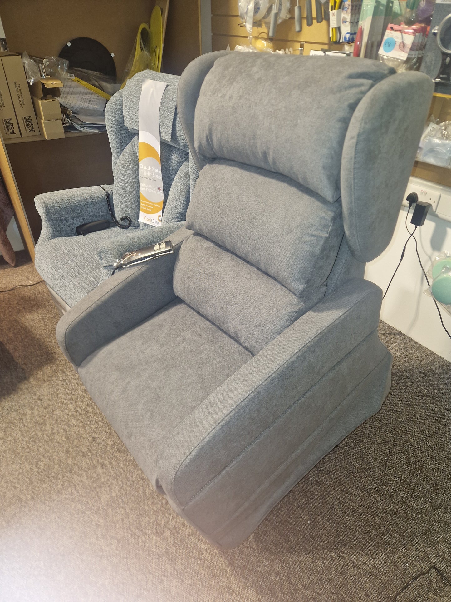 Electric elevating armchair MYRTHO CLASS with wheels and bed function