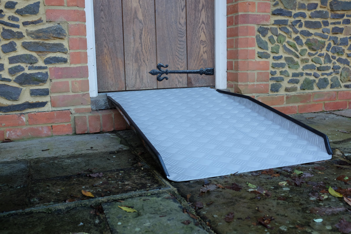 Long Fixed Ramp Fixed Threshold Ramps 2ft-6ft – Adapted Living